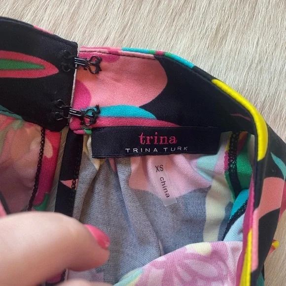 Trina Turk Hana Hou Vibrant Tropical Print Halter Slinky Jersey Dress. - Picture 6 of 11